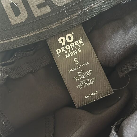 90 Degree by Reflex Men’s Evolve Shorts! - Picture 14 of 16